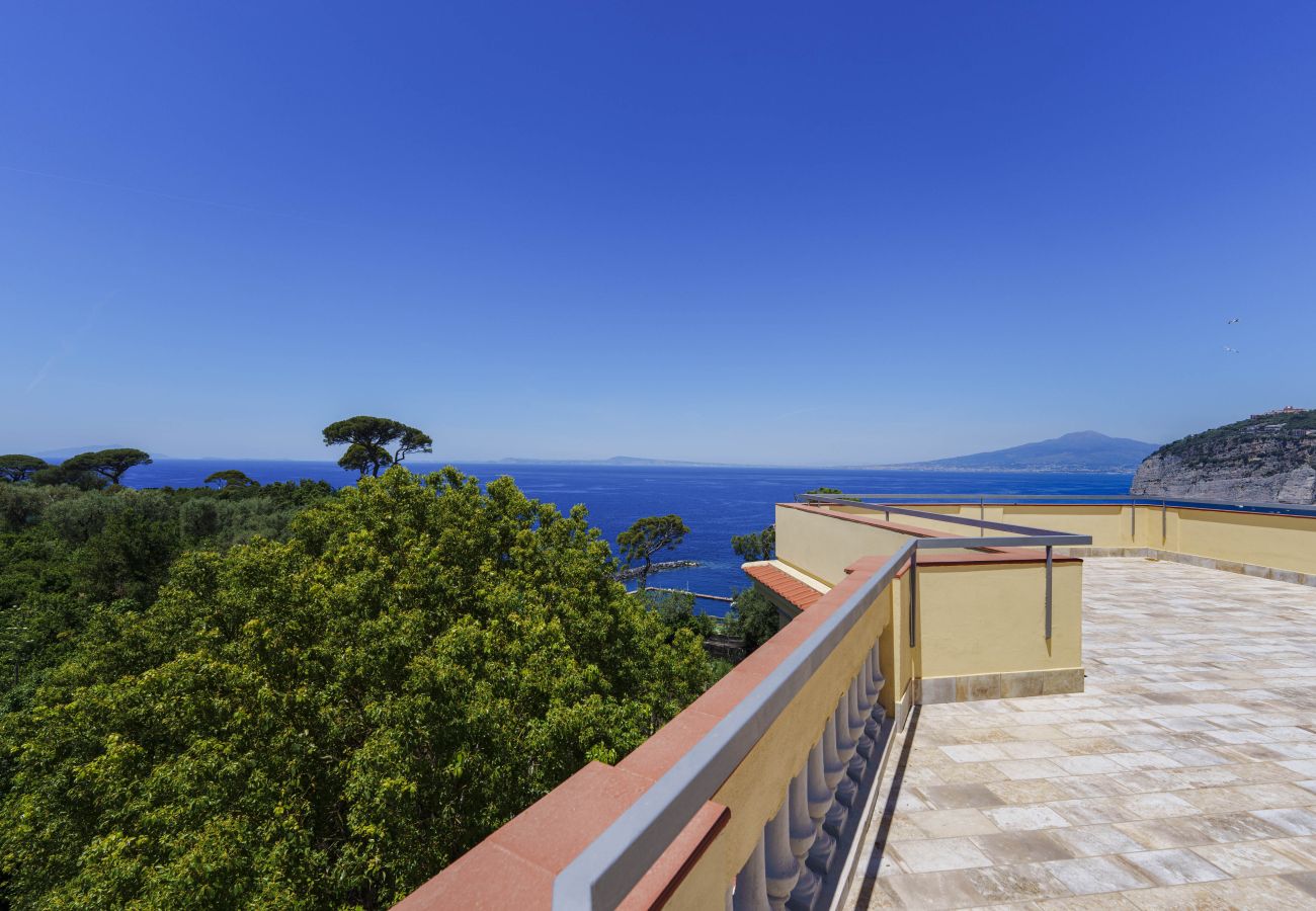 Apartment in Sant´Agnello - The terrace of Villa Preziosa